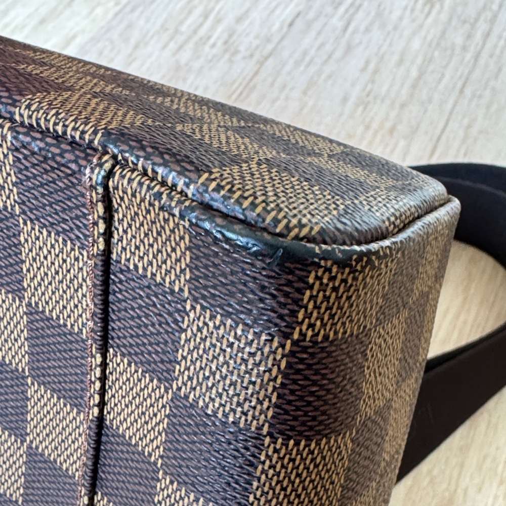 Louis Vuitton Brown Damier Ebene Messenger Crossbody Bag - Picture 3 of 16